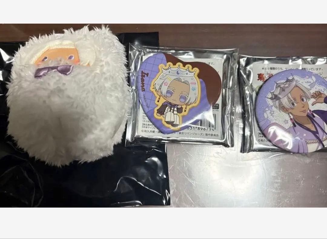 東京リベンジャーズ　黒川イザナ　まとめ売り　缶バッジ　くるみたぴぬい　その他