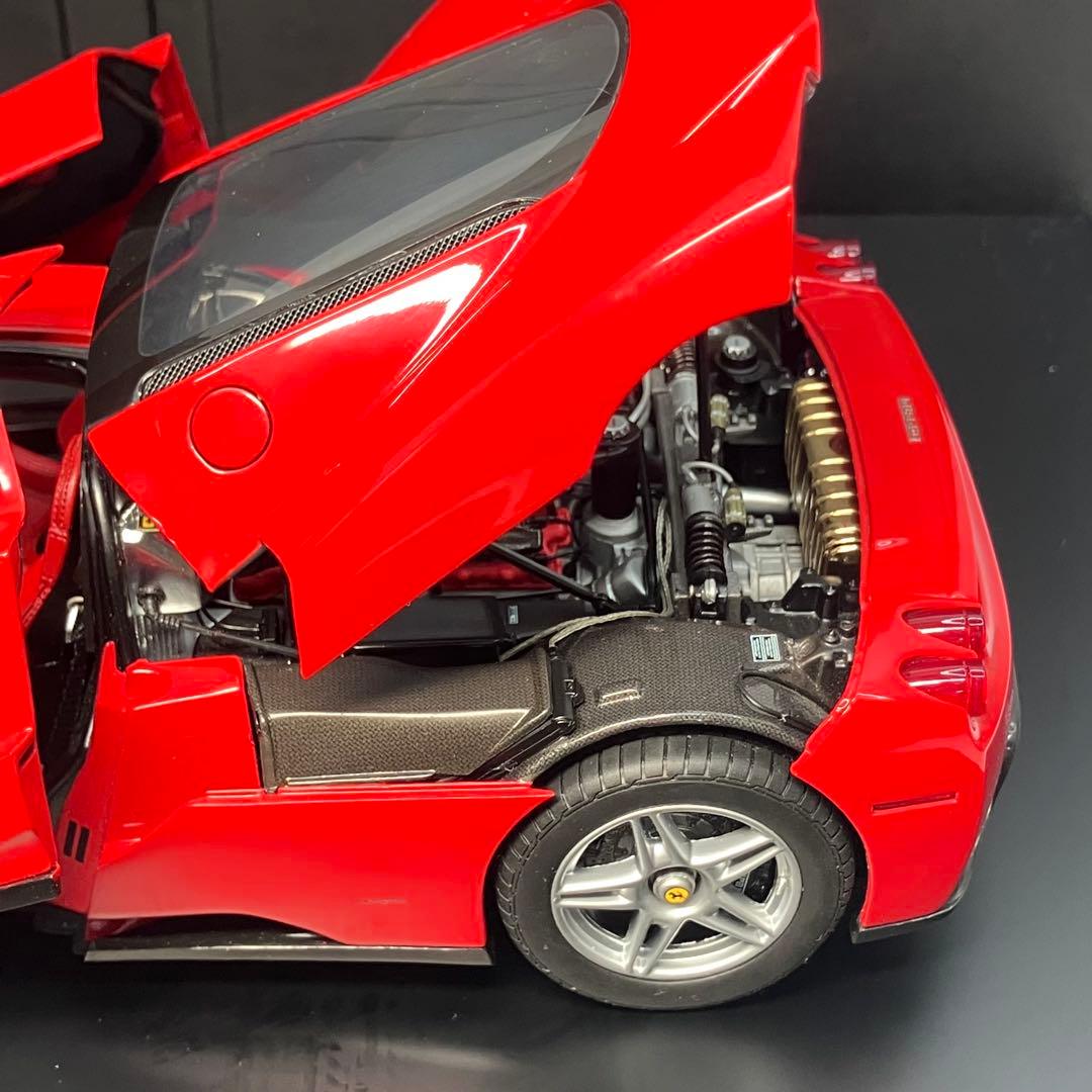 【美品】BBR 1/18 エンツォ・フェラーリ ダイキャスト フル開閉モデル