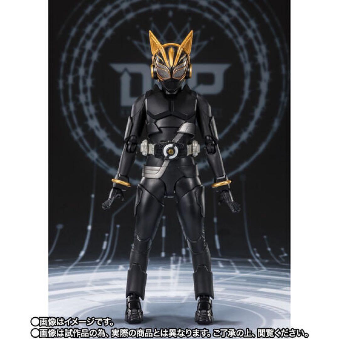 S.H.Figuarts 仮面ライダーナーゴ エントリーレイズフォーム
