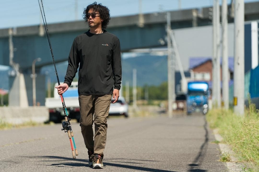 フィンチ　Isabela10 airgravity 墨色 L