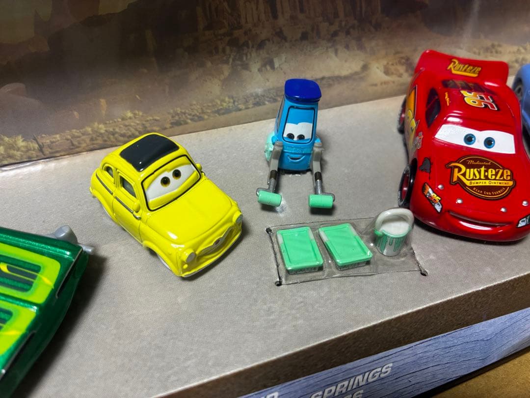 RADIATOR SPRINGS CLEANUP カーズ ミニカー