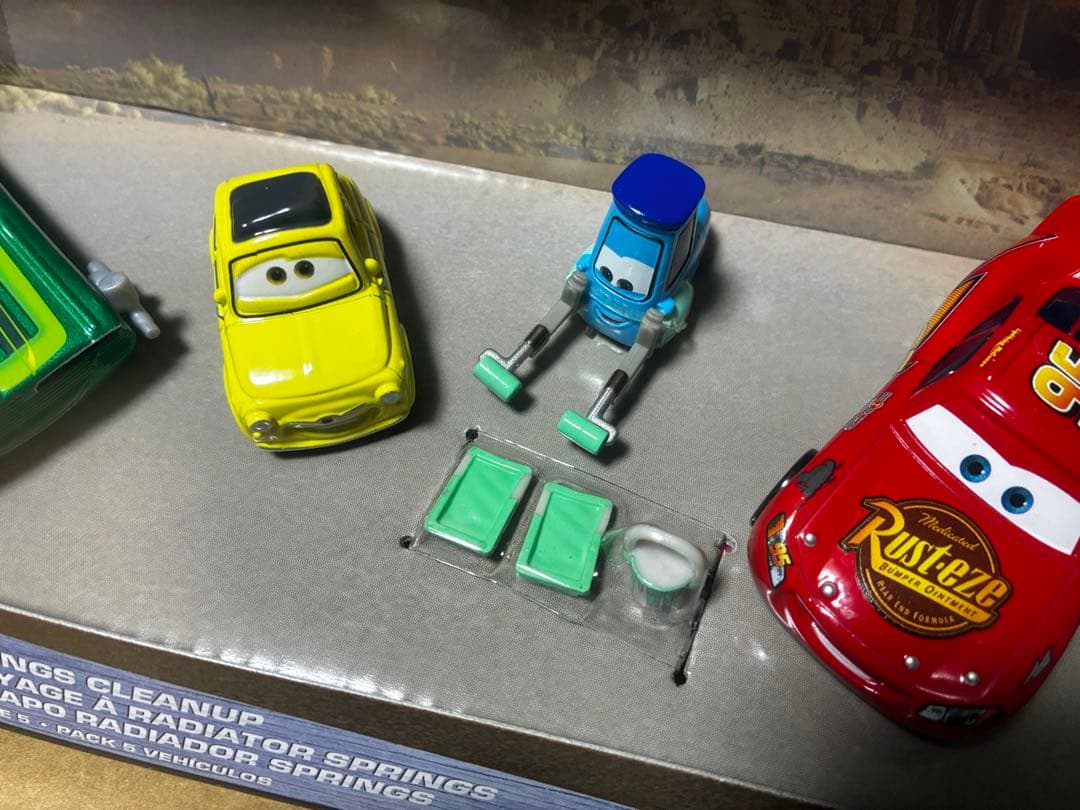 RADIATOR SPRINGS CLEANUP カーズ ミニカー