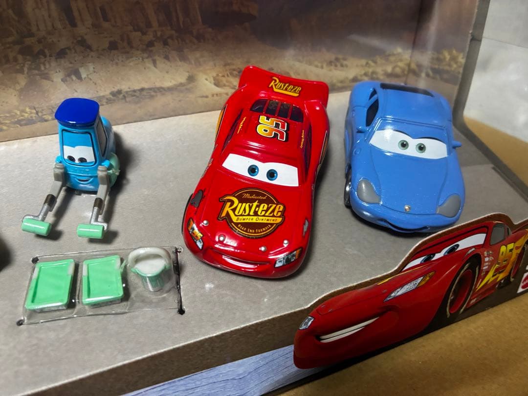 RADIATOR SPRINGS CLEANUP カーズ ミニカー