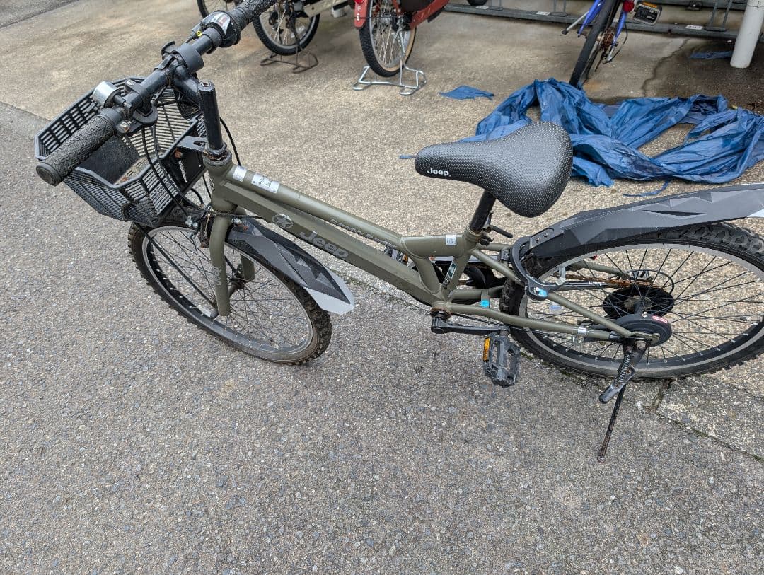 Jeep 自転車　22インチ　カーキ