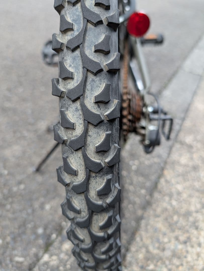 Jeep 自転車　22インチ　カーキ