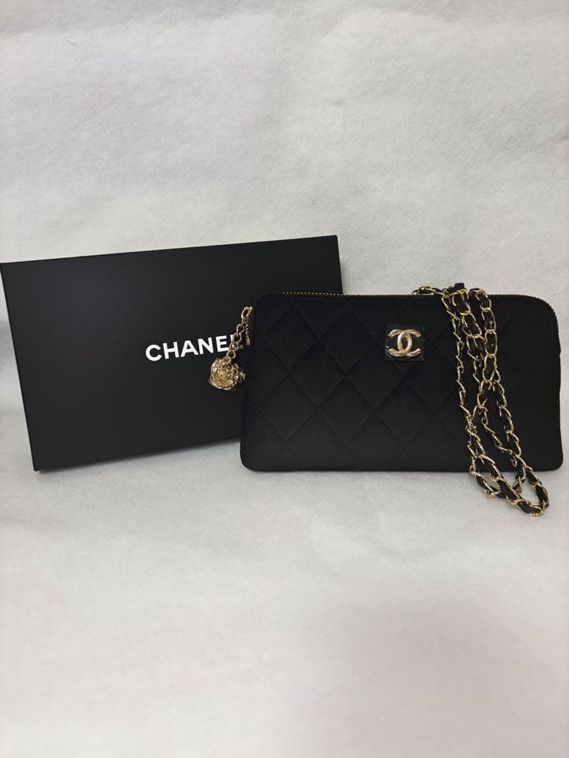 【新品未使用】CHANEL メイクアップクラッチバッグ ノベルティ チェーン付き