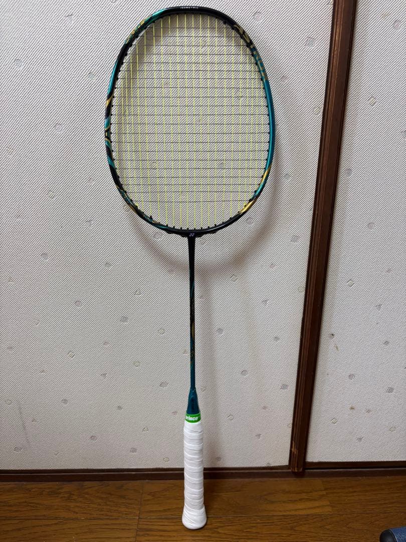 ラケット ASTROX 88S PRO 4UG5