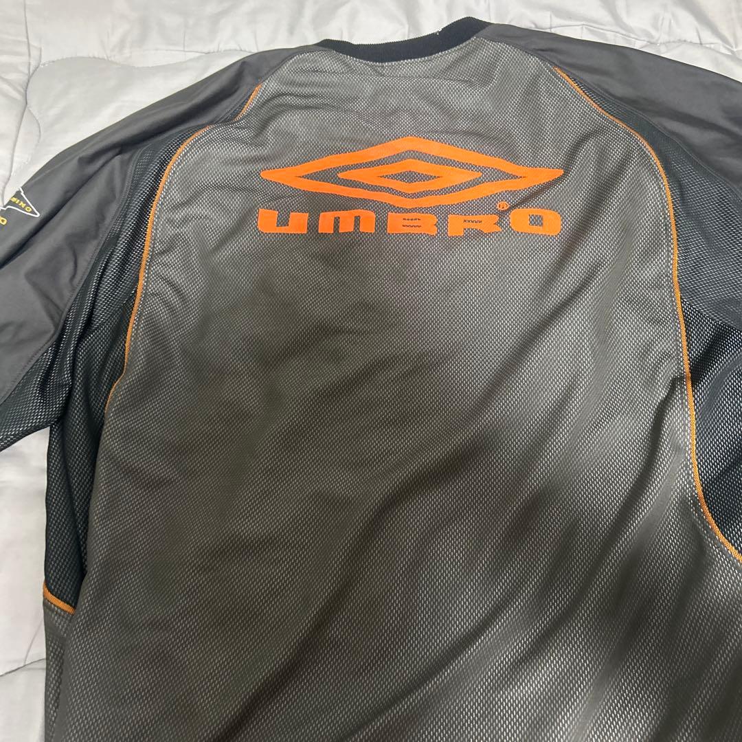 UMBRO PRO TRAINING シャツ グレー/オレンジ