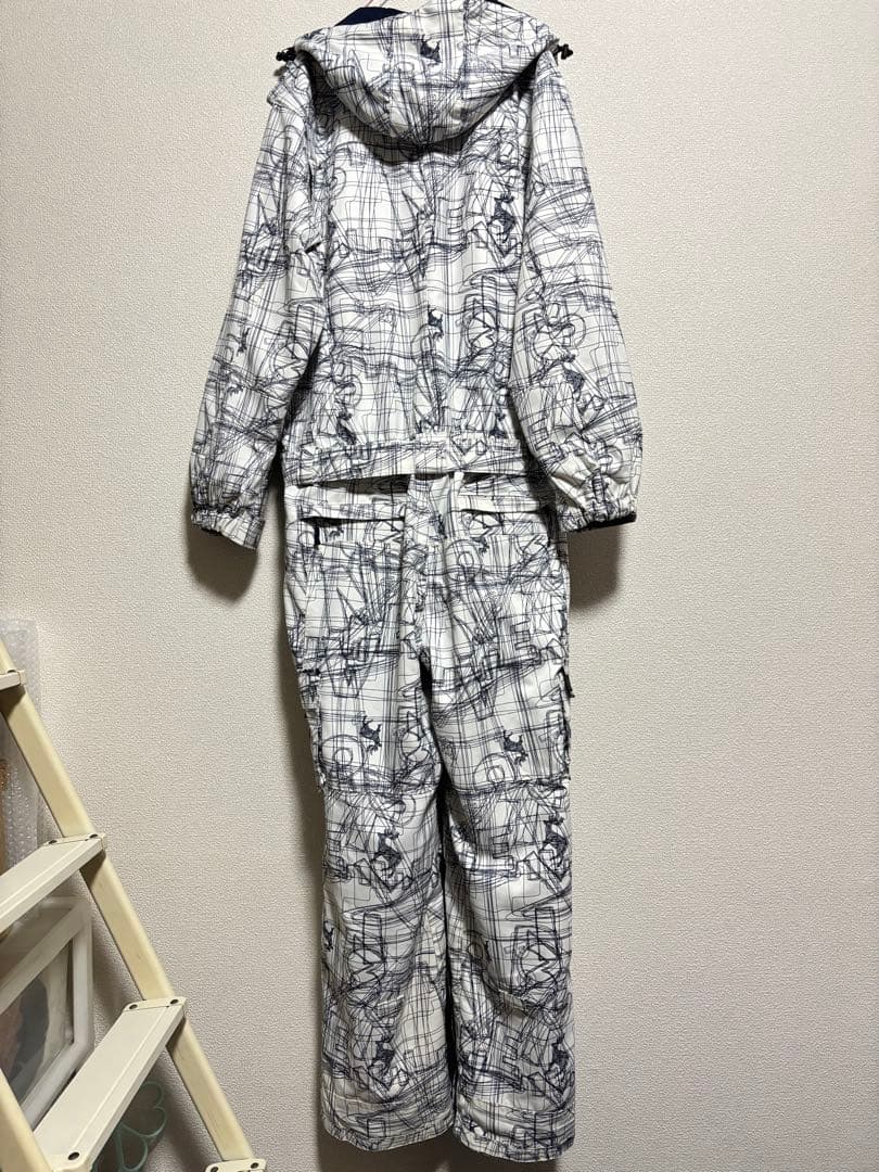 ポンタペス　スノーボード　スキー　つなぎ　ウェア