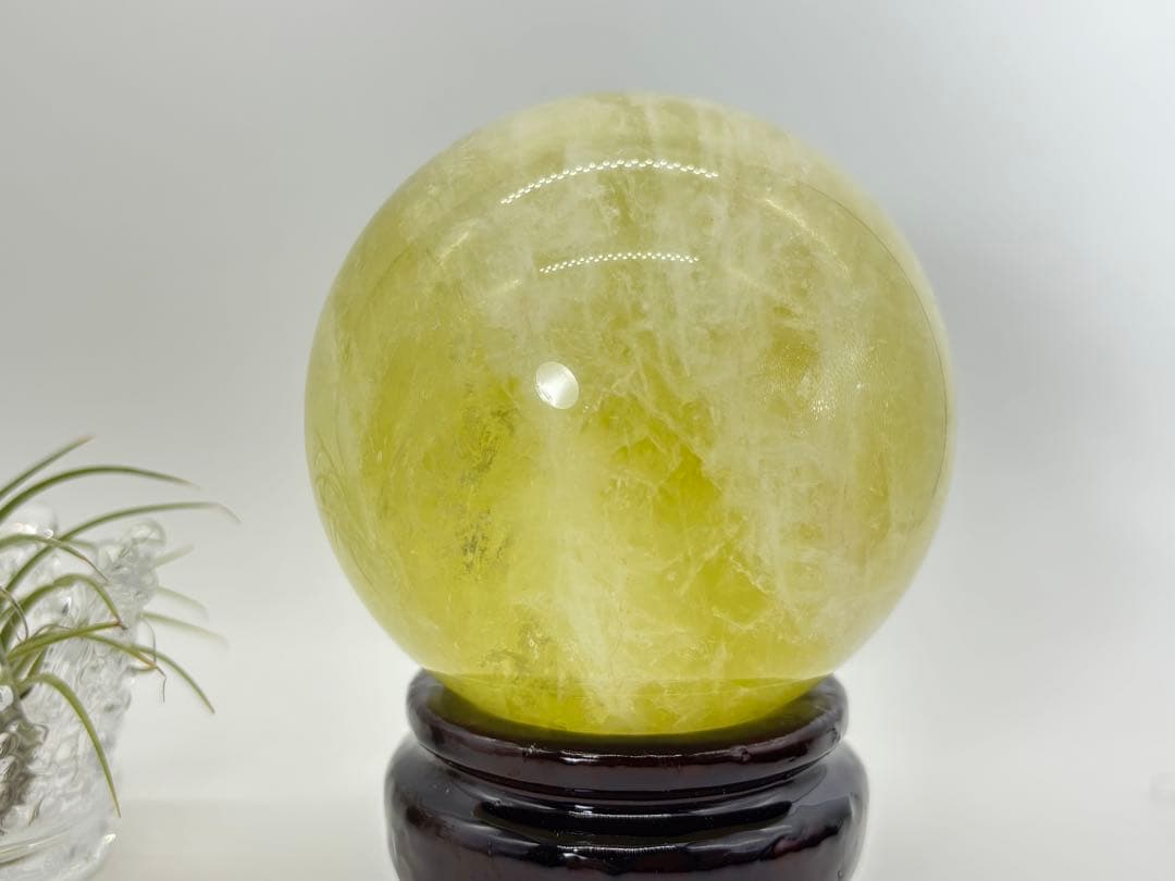 天然石　特大サイズ シトリンスフィア　大量虹入り　933g 台座付き