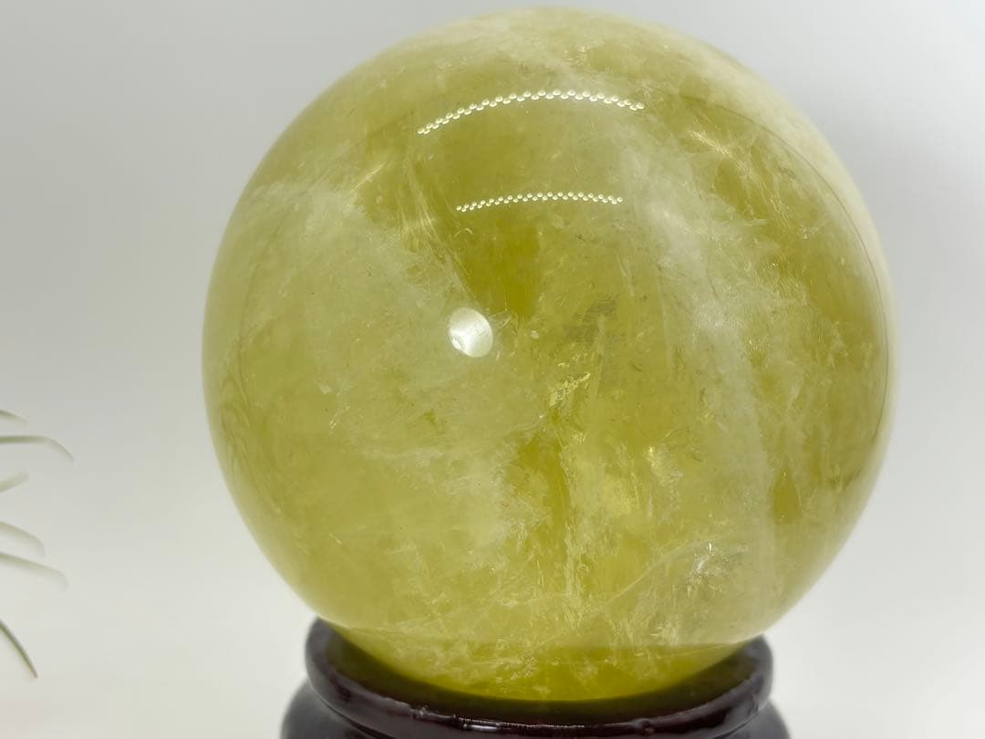 天然石　特大サイズ シトリンスフィア　大量虹入り　933g 台座付き
