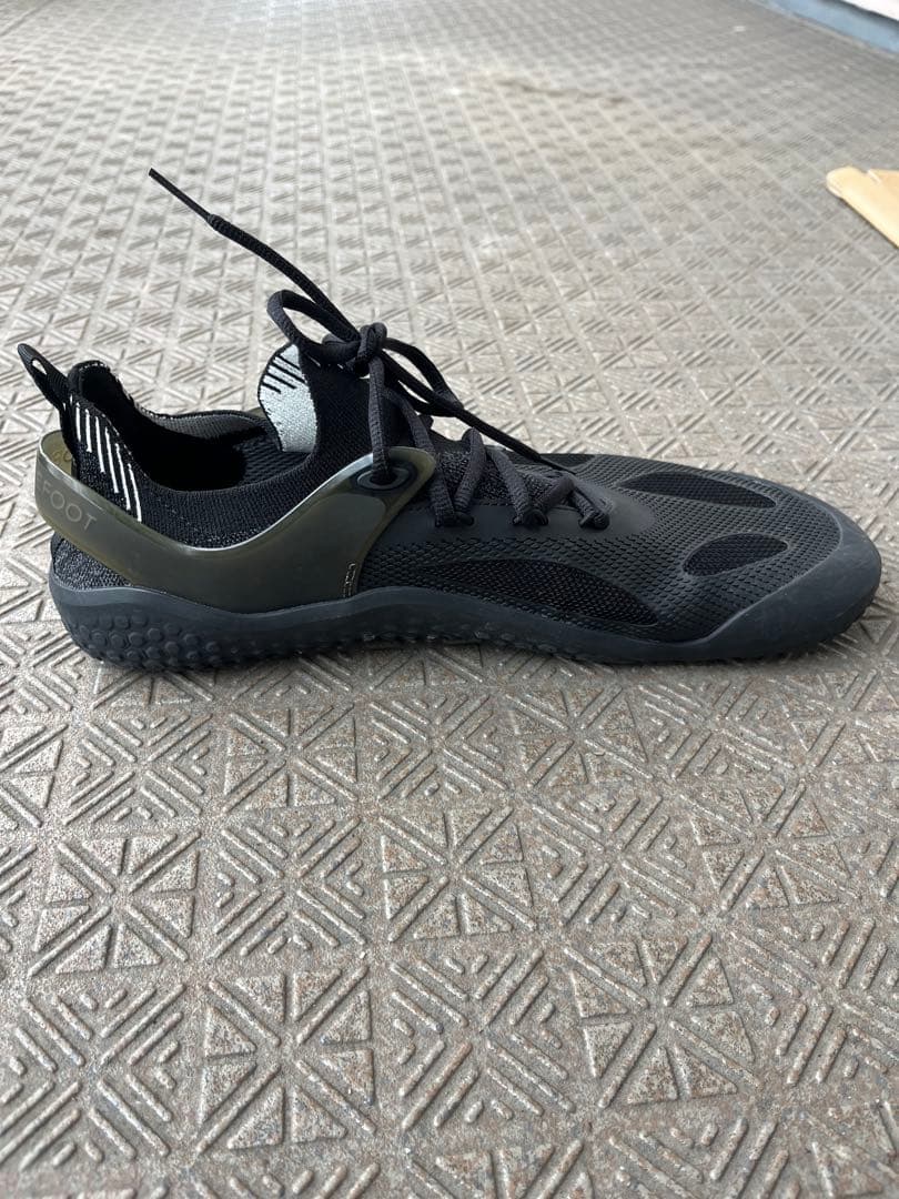 VIVOBAREFOOT MOTUS STRENGTH /モータス ストレングス
