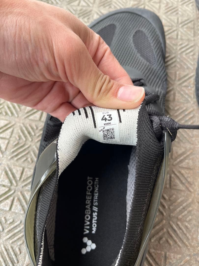 VIVOBAREFOOT MOTUS STRENGTH /モータス ストレングス