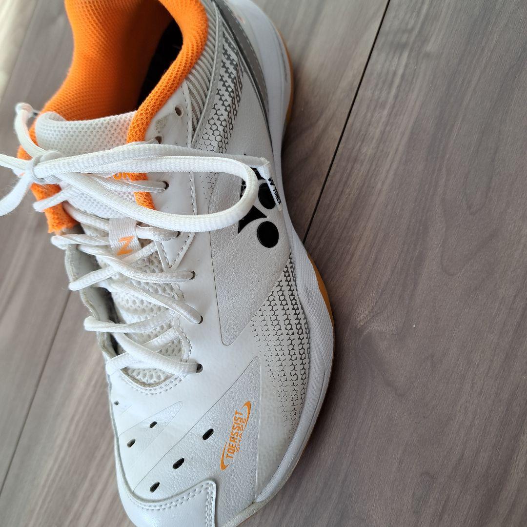 美品　YONEX　バドミントンシューズ　25.5cm　破格
