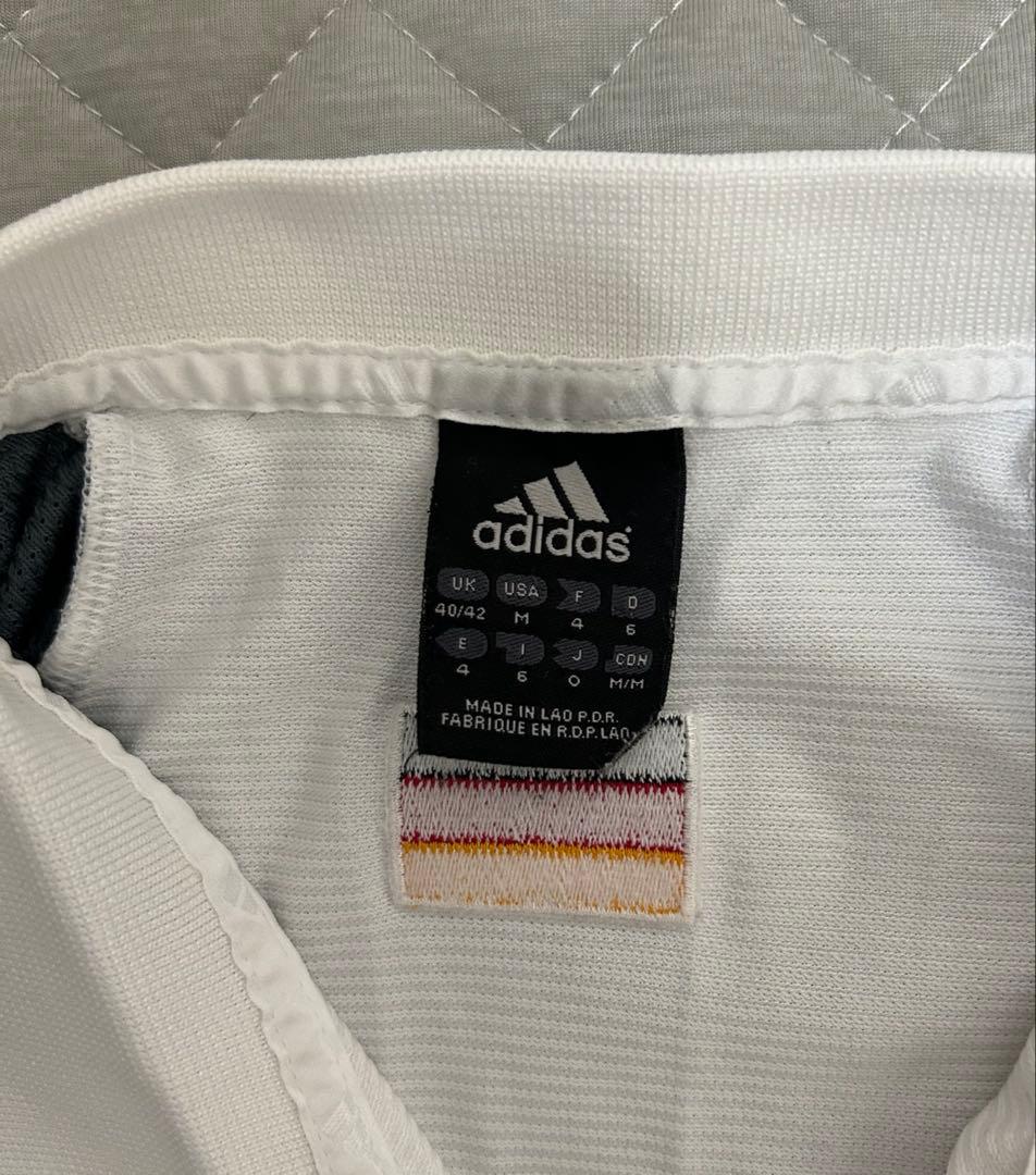 美品　サッカードイツ代表　ポロシャツadidasメルセデスベンツ O 限定品