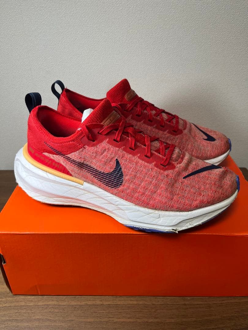 NIKE INVINCIBLE RUN3 27㌢