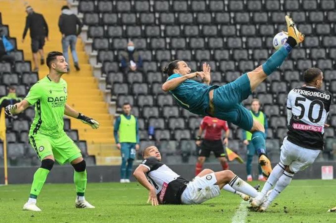 イタリアサッカーユニフォームセリエAプーマACミランイブラヒモヴィッチ水色ACM