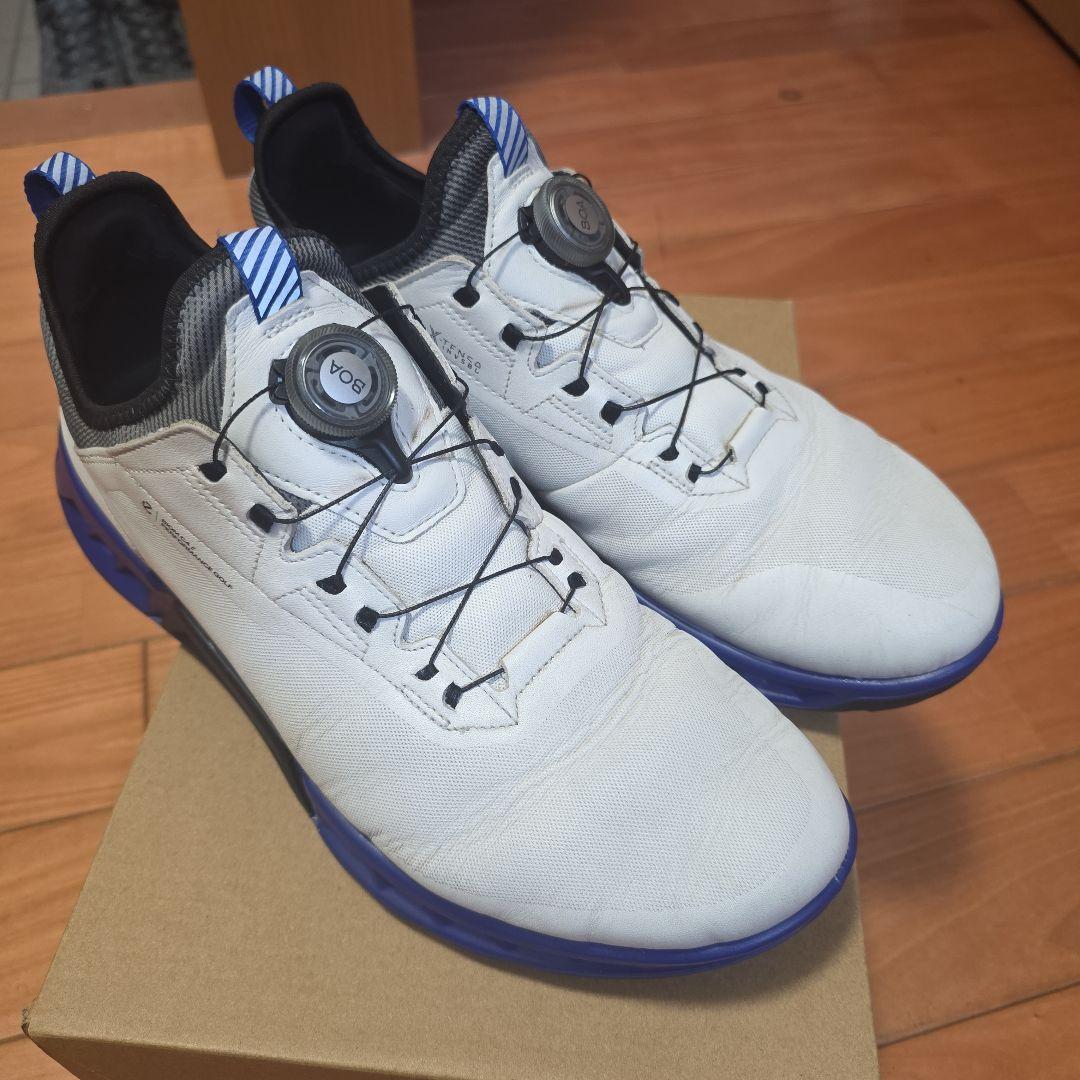 ECCO スパイクレス ゴルフシューズ バイオム Cー4 ボア ホワイトブルー