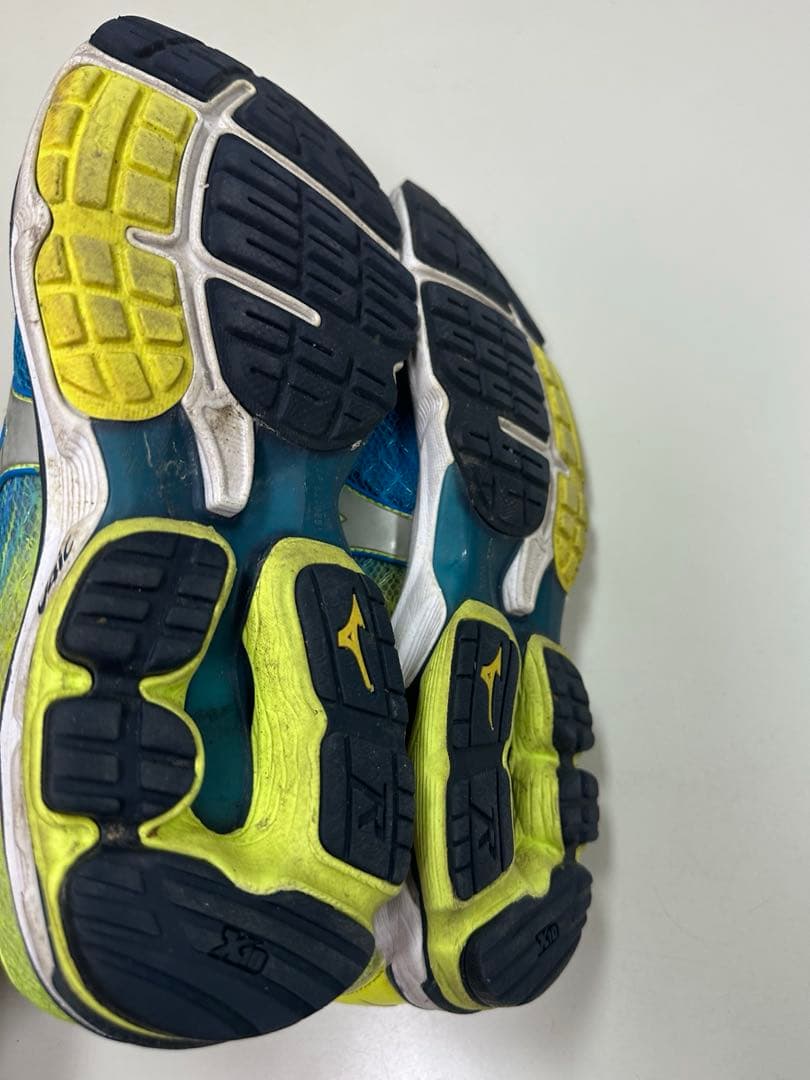 Mizuno WAVERIDER ランニングシューズ 青/黄/銀　26.0cm