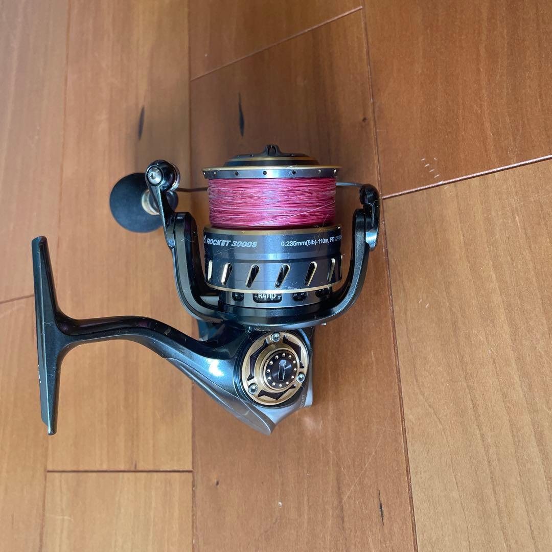 リール REVO ROCKET3000S