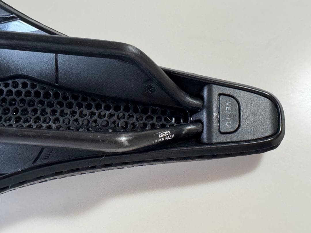 パーツ Fizik VENTO ARGO R1 ADAPTIVE 140mm