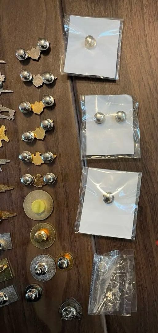 自衛隊　特攻隊　ピンバッジ　徽章　各種58点