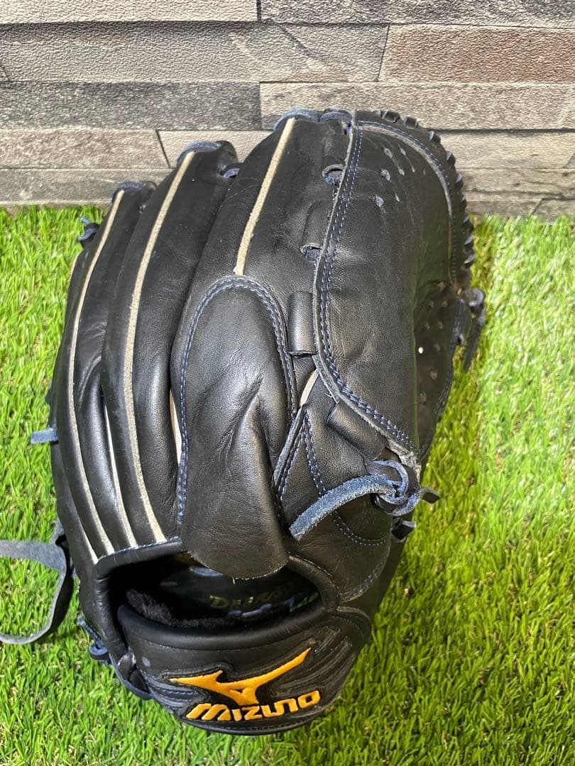 ミズノ Mizuno 斎藤佑樹モデル 投手用 軟式グローブ