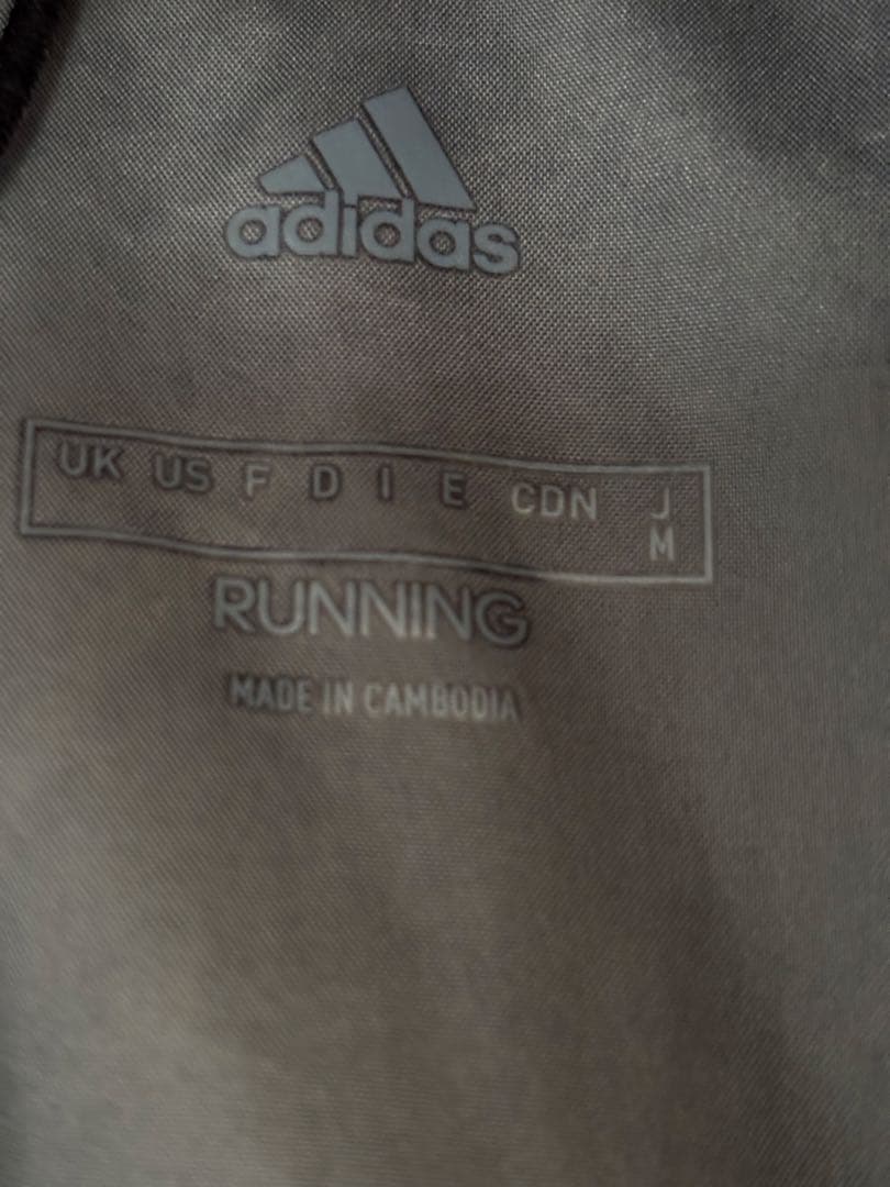 美品 adidas ランニングジャケット M ウインドブレーカー ウェア 黒