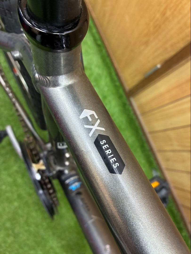 TREK FX 7.0 クロスバイク 21段変速700×35C 45cm 自転車