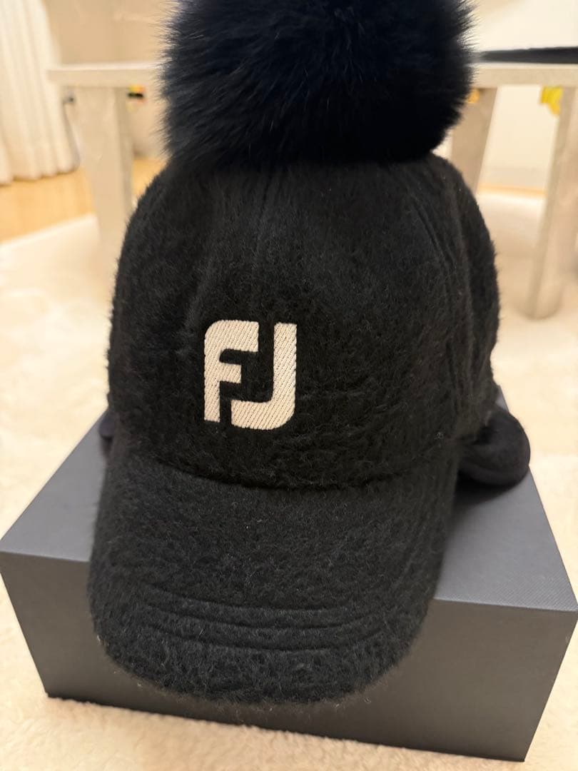 FJ 韓国フットジョイ ポンポン付きバケットハット