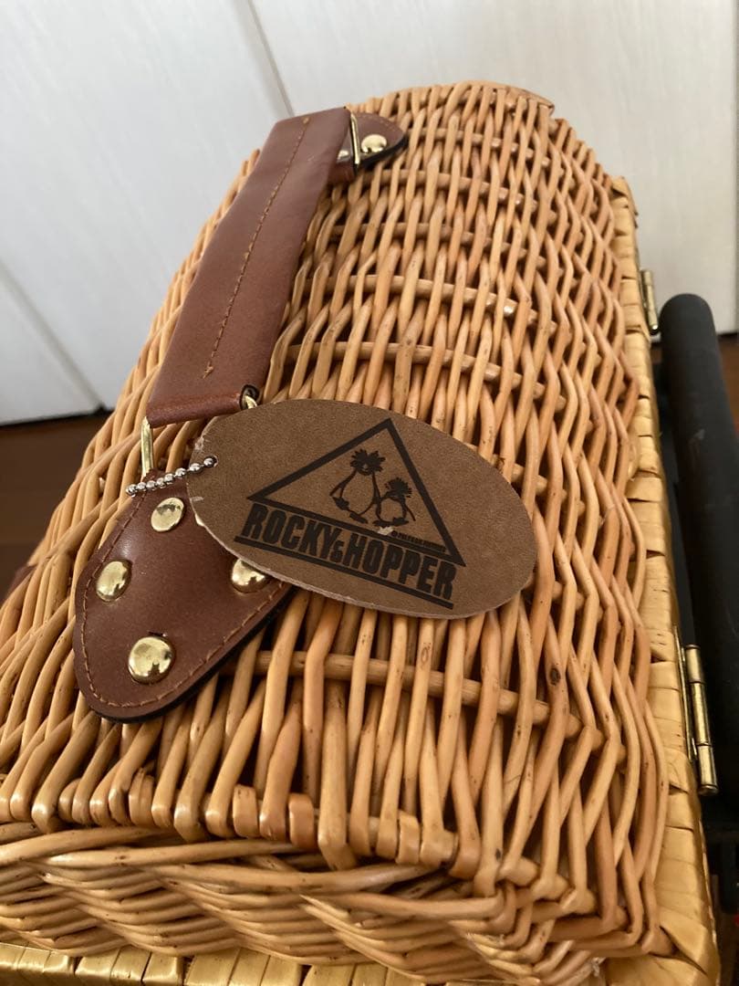 ロッキー＆ホッパー　キャリーカート付バスケットデラックス　アウトドア食器セット