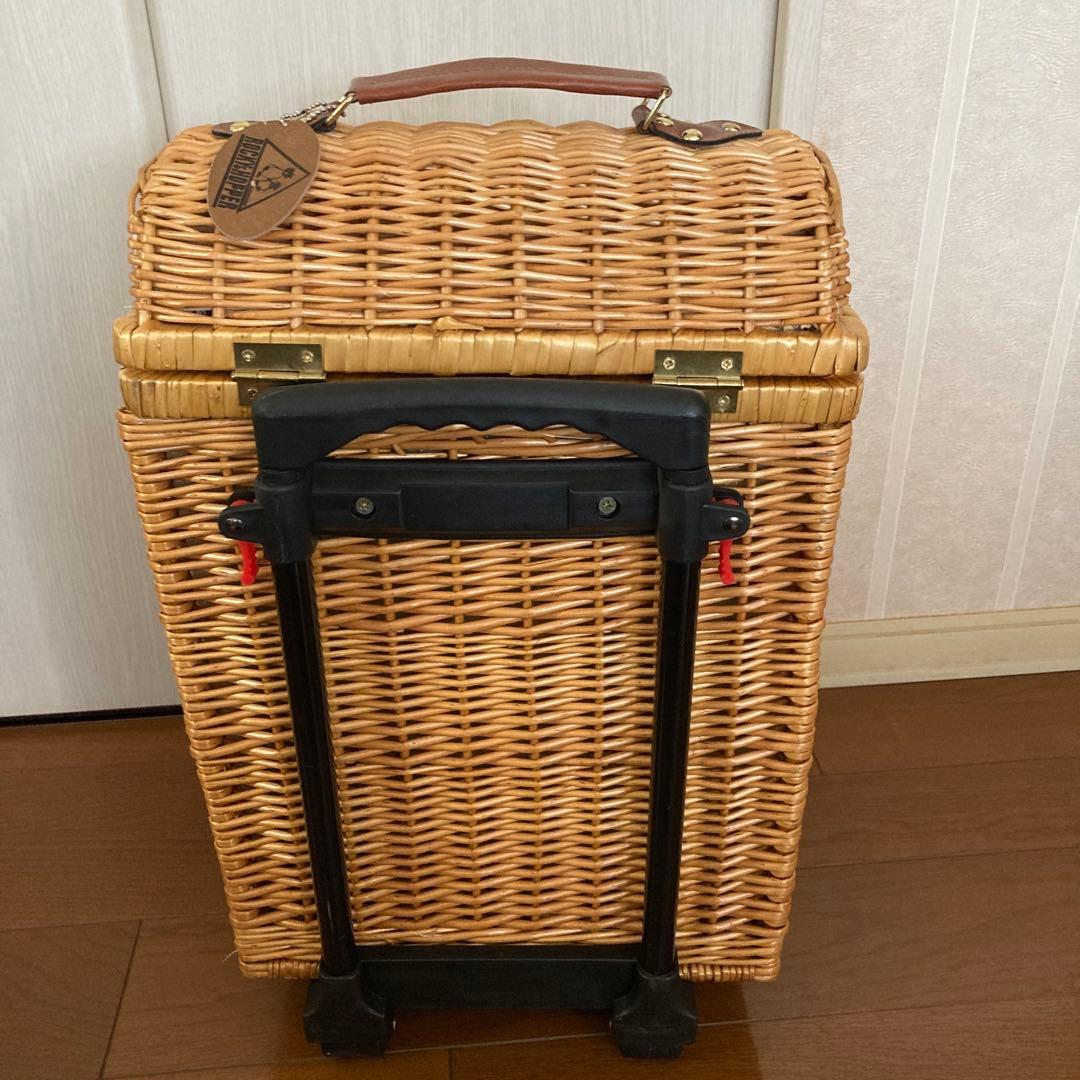 ロッキー＆ホッパー　キャリーカート付バスケットデラックス　アウトドア食器セット