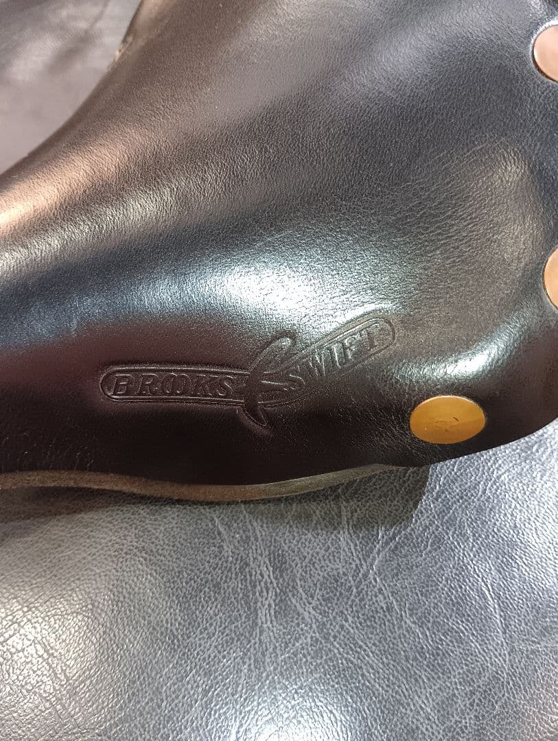 Brooks swift 黒 レザー サドル