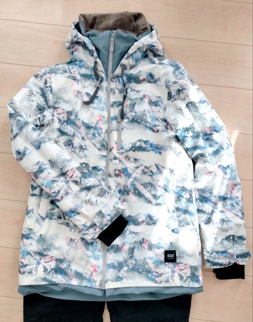 【美品】43d スノーボードウェア 上下セット