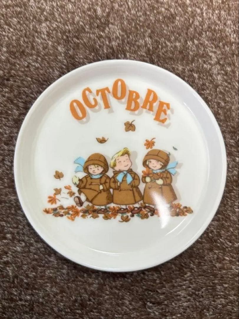 希少 LES TRIPLES レトリプレ　三つ子ちゃんのお皿