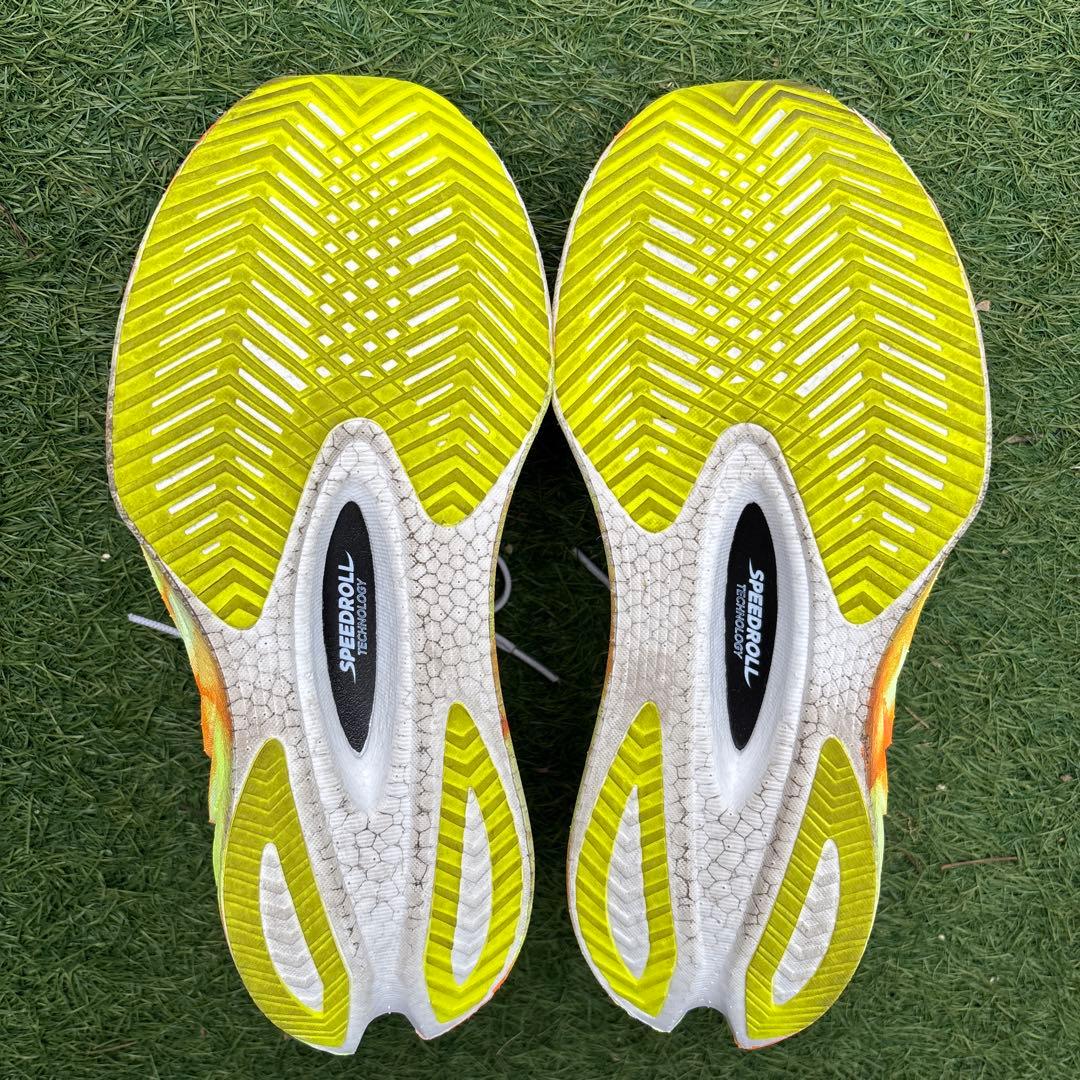 スパイク・シューズ Saucony Endorphin Pro 4 26.5cm