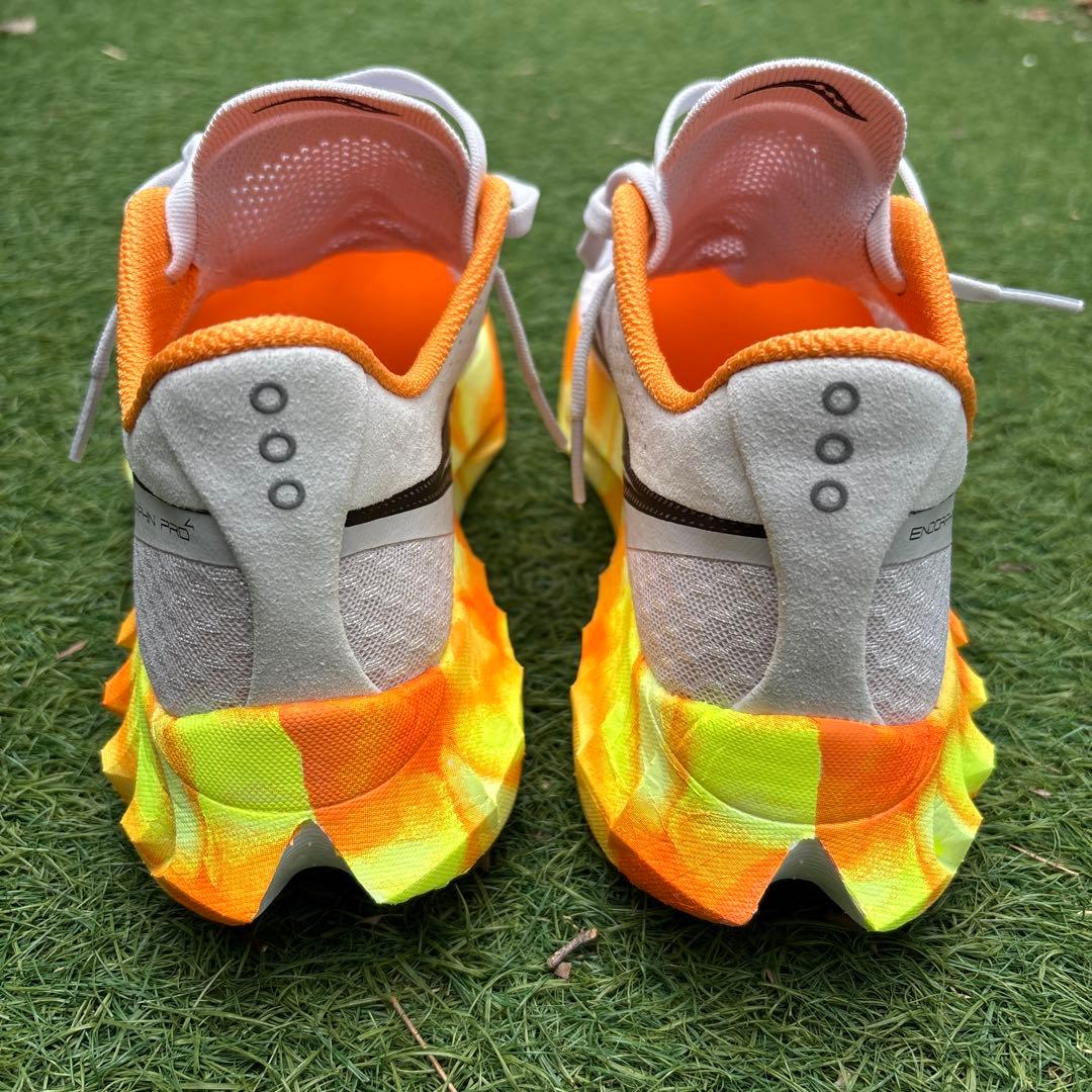 スパイク・シューズ Saucony Endorphin Pro 4 26.5cm
