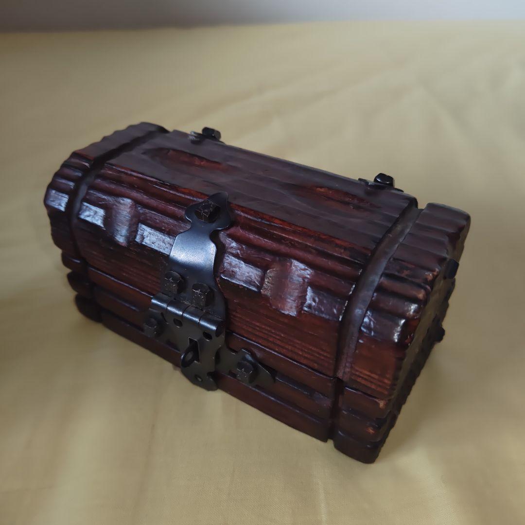 【良品2個セット】スペイン製 木製 小物入れ　アクセサリーケース　飾り鋲　木箱