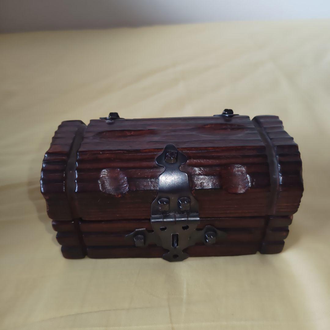 【良品2個セット】スペイン製 木製 小物入れ　アクセサリーケース　飾り鋲　木箱