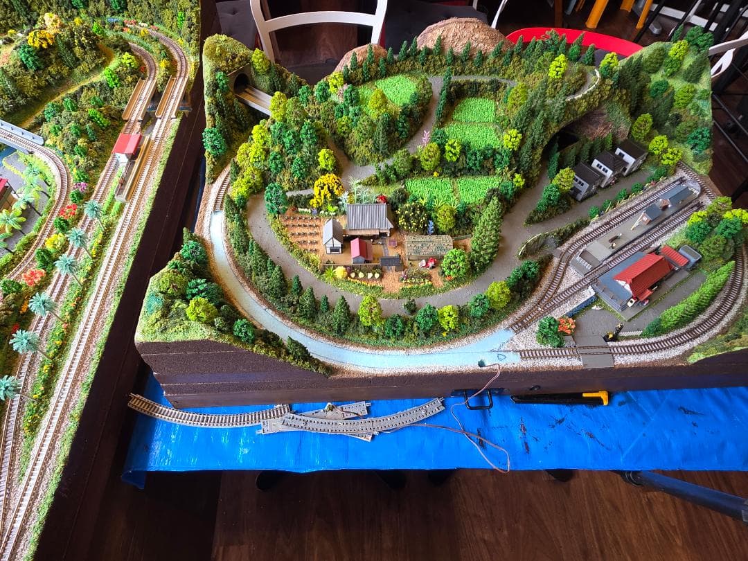 Nゲージ鉄道模型 田園風景 ジオラマ完成品　ポイント難あり