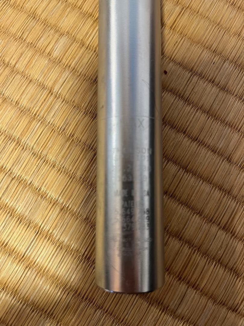 Thomson シートポスト　27.2×330 ヤグラ付き