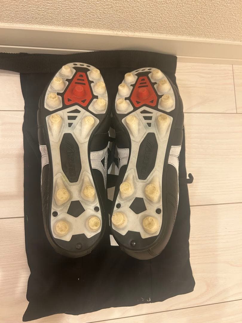 Mizuno Morelia サッカーシューズ ブラック/ホワイト
