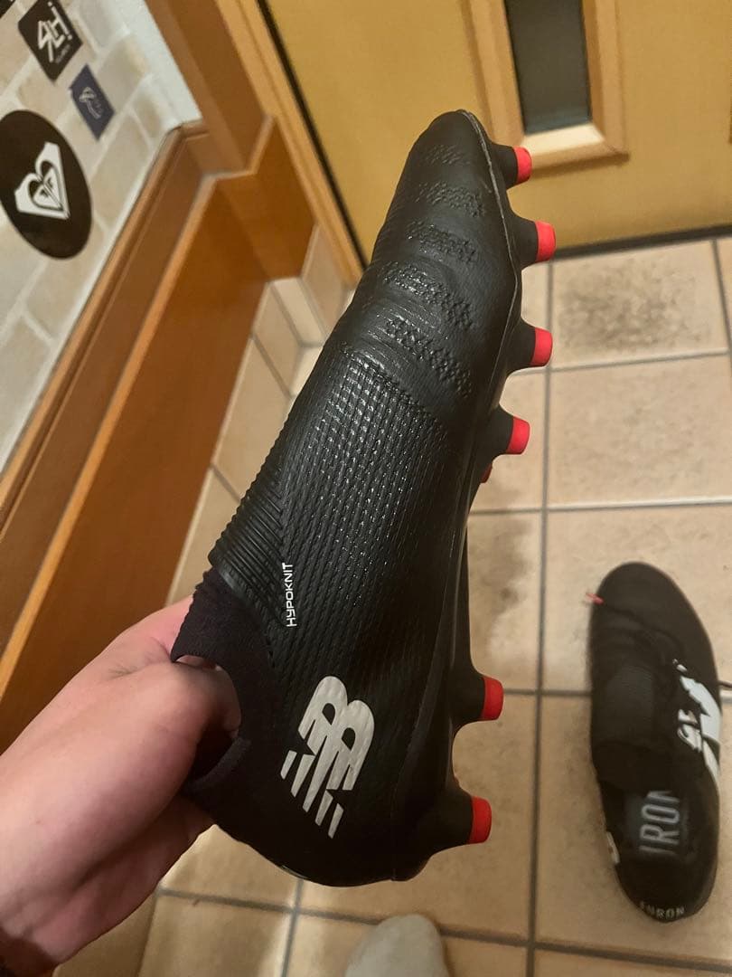 New Balanceサッカースパイク「FURON V7+ PRO HG」