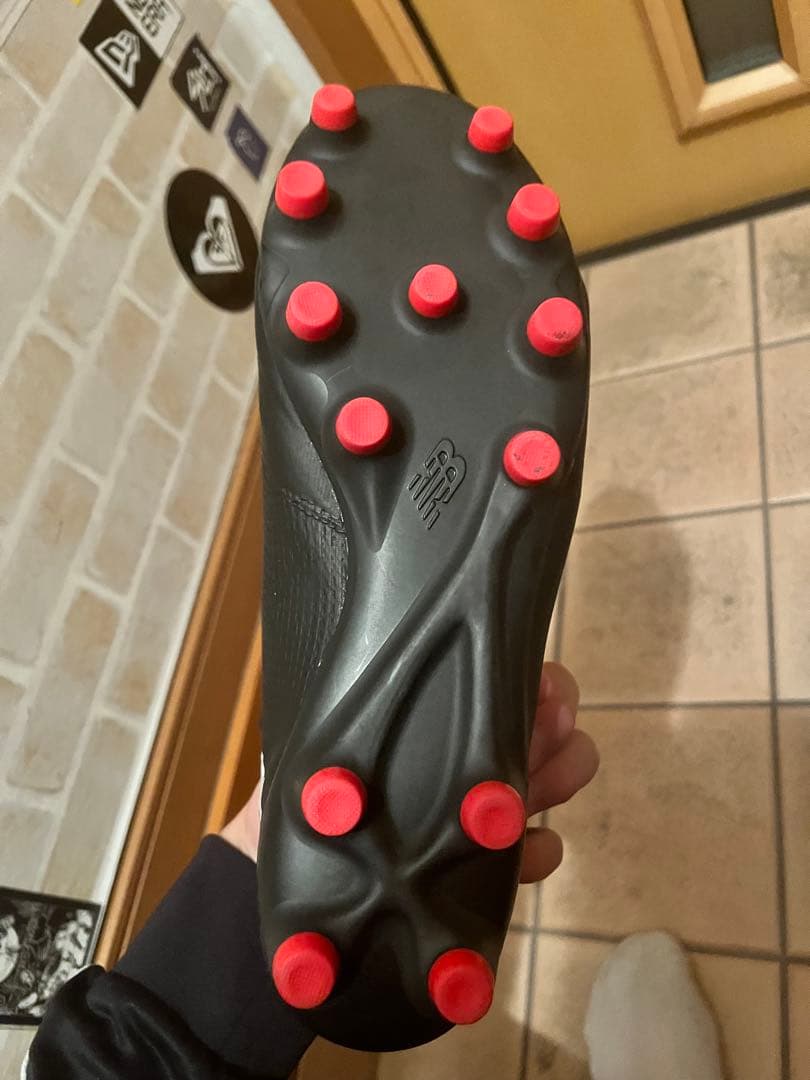 New Balanceサッカースパイク「FURON V7+ PRO HG」