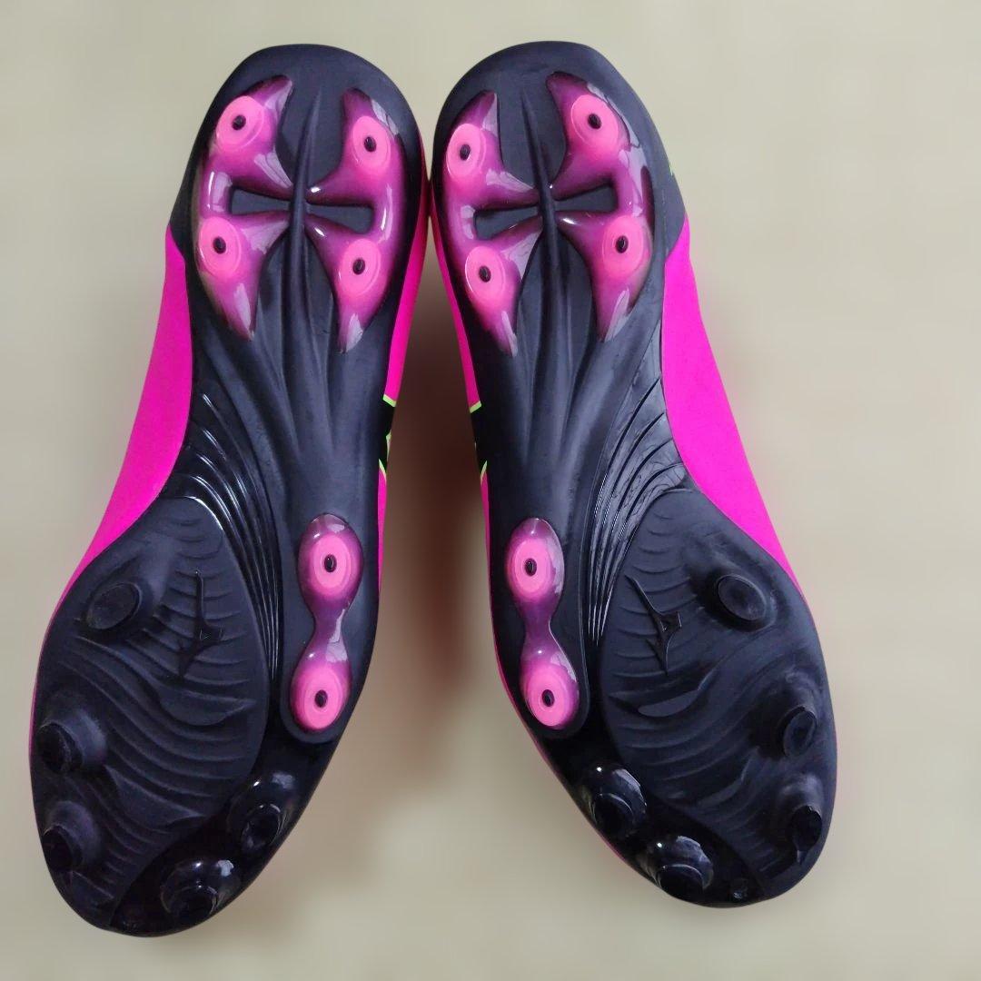 新品　Mizuno　レビュラV2 サッカースパイク27cm　ピンク