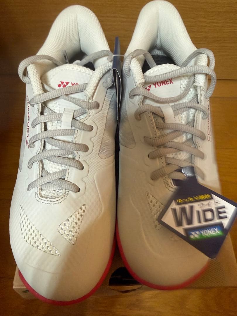 YONEX コンフォートZワイドミッド　24.0センチ