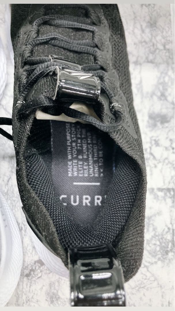 【美品】UNDERARMOUR アンダーアーマー CURRY8 カリー8