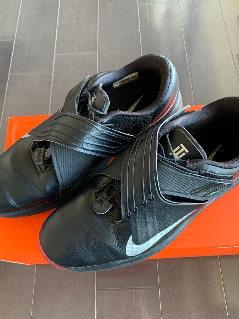タイガーウッズ　NIKE TW17 ゴルフシューズ