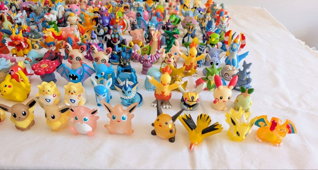ポケモン　ソフビ　指人形　蓄光　クリア　フィギュア　まとめ売り　約250個　平成