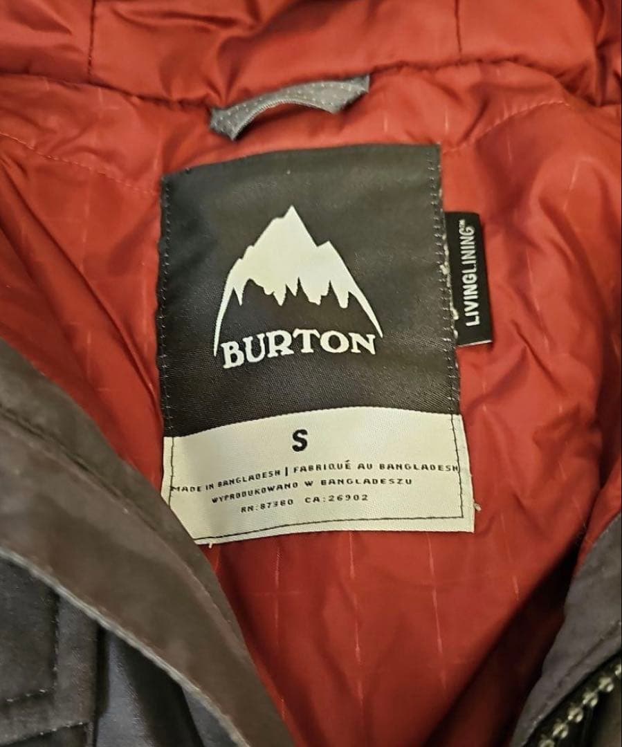 値下げ！美品！BURTON スノーボードジャケット Sサイズ